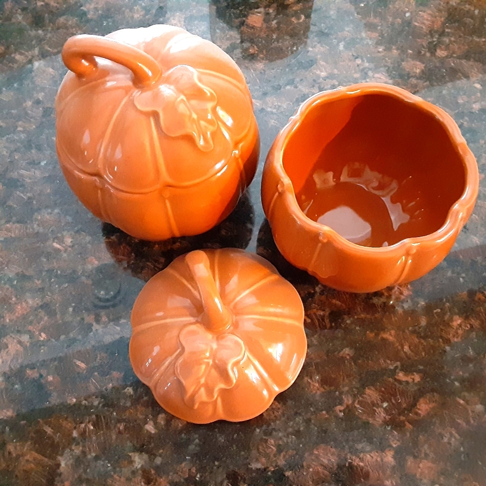 Princess House Pumpkin Bowls - 4 pc set